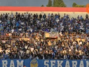 Brajamusti Kembali Bawa 1.500 Suporter ke Surabaya, Target 6 Poin di Jawa Timur