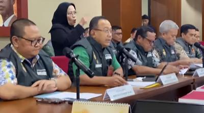 Bupati-Gowa-Ditetapkan-Tersangka-dalam-Empat-Kasus-Korupsi