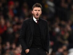 Carrick Hadapi Derbi Manchester dengan Rekor Emas