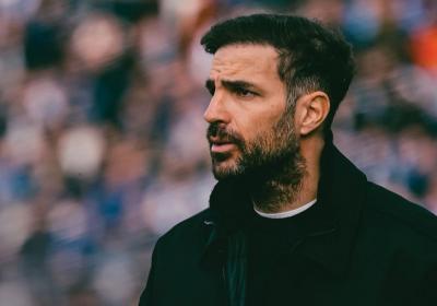 Cesc Fabregas Diprediksi Pimpin Barcelona Setelah Hansi Flick Pergi