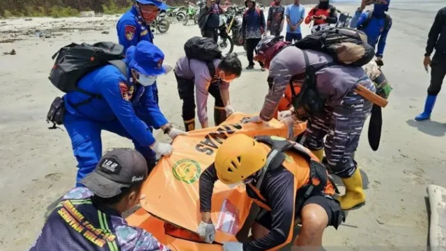 Dua-Jasad-Korban-KM-Virgo-Ditemukan-di-Seruyan-Masih-Mengenakan-Pelampung
