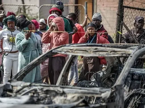 Dua Penembakan Massal di Afrika Selatan Tewaskan 27 Orang