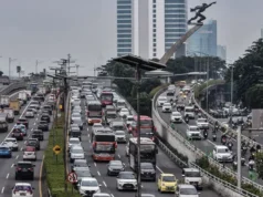 Dua Tewas dalam Kecelakaan Beruntun Empat Kendaraan di Tol Dalam Kota