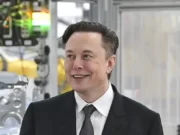 Elon Musk Pertimbangkan Beli Data Startup Bangkrut untuk Latih AI Grok