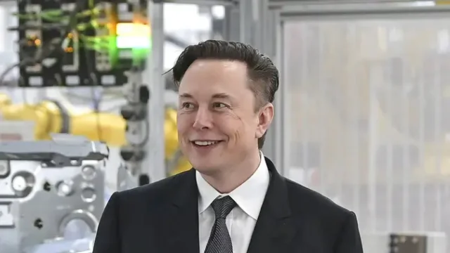 Elon-Musk-Pertimbangkan-Beli-Data-Startup-Bangkrut-untuk-Latih-AI-Grok
