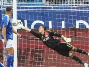 Emil Audero Resmi Bergabung ke Rayo Vallecano, Jordi Amat Sambut Hangat