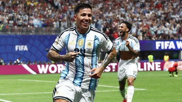 Enzo Fernandez Resmi Bergabung dengan Manchester City, Targetkan Trofi Musim Ini