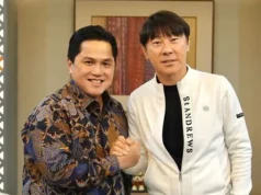 Erick Thohir dan Shin Tae-Yong Berpelukan di Peluncuran BRI Super League 2026/2027