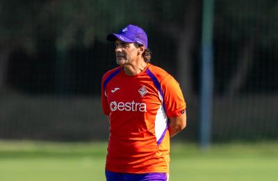 Fiorentina Ganti Pelatih Usai Tiga Kekalahan Beruntun, Vanoli Kembali Dipanggil
