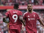 Gakpo dan Isak Bakar Pertahanan Ipswich, Liverpool Menang 2-0