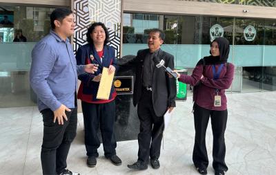 Gelar Kehormatan Gibran Hilang dalam SK Penyetaraan Ijazah, Roy Suryo Minta Penjelasan