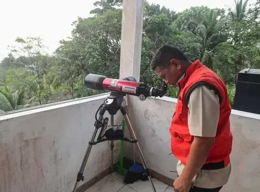 Gunung Anak Krakatau Masih Siaga, Abu Vulkanik Ganggu Udara Jakarta