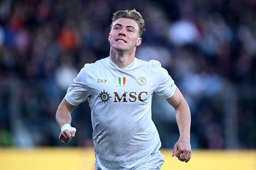 Hojlund-Curhat-Didepak-MU-dan-Ditolak-Milan-Pilih-Napoli-dan-Jadi-Bintang