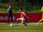 JJ Gabriel Minta Hengkang dari Manchester United, Carragher: Jangan Biarkan Orang Tua Menghancurkan Masa Depan Pemain