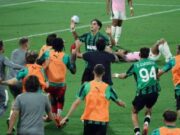 Jay Idzes Cedera, Sassuolo Kalahkan Juventus 3-2 dalam Aksi Dramatis
