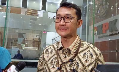 KPK-Sita-Dokumen-dan-BBE-dari-Kantor-Summarecon-Terkait-Dugaan-Suap-HGB-Bogor