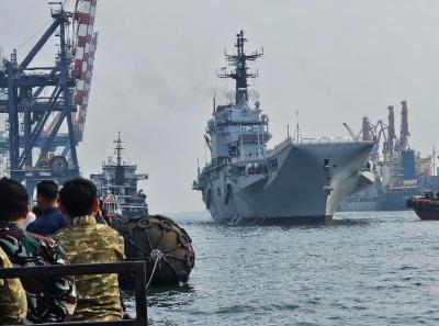 KRI-Sriwijaya-Akan-Dinaungi-Satuan-Khusus-TNI-AL