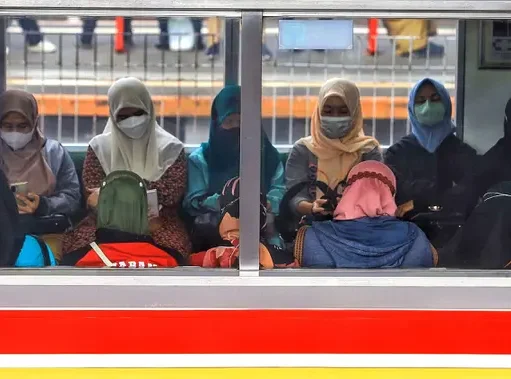 Kereta Anjlok di Jakarta Kota, Gangguan Operasional KRL Bogor Terjadi Pagi Ini