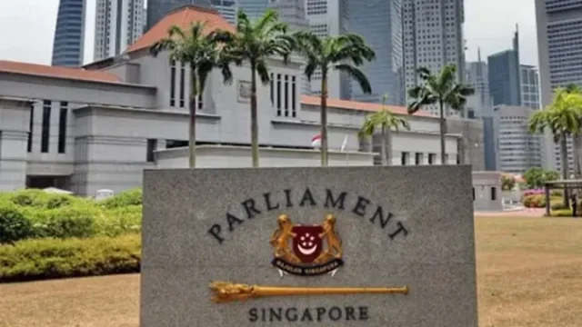 Ketua-Parlemen-Singapura-Minta-Maaf-Usai-Ketiduran-di-Sidang