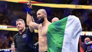 Khamzat-Chimaev-Hancurkan-Gilbert-Burns-dalam-Debut-Gulat-Freestyle
