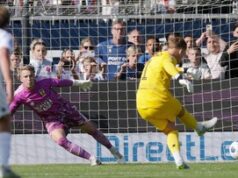 Kiper Cetak Dua Gol, Ronald Koeman Jr. Buat Sejarah di Eredivisie