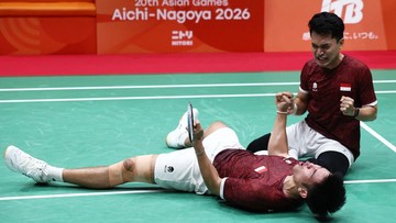 Leo-Rolly-Carnando-Daniel-Marthin-Ciptakan-Kejutan-Emas-Asian-Games-2026
