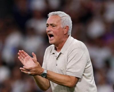 Lionel Messi Resmi Pensiun dari Timnas Argentina, Mourinho: “Piala Dunia Tak Akan Sama Lagi”