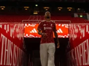 Liverpool Bertandang ke Ipswich, Cari Kemenangan Pertama di Bawah Iraola