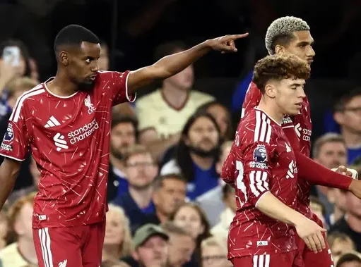 Liverpool Menang 2-0 di Ipswich, Isak Borong Dua Gol