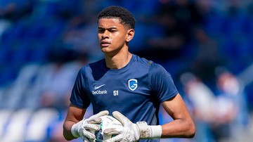 Liverpool Resmi Galang Kiper Muda Belgia, Dipinjamkan ke Genk Hingga 2027