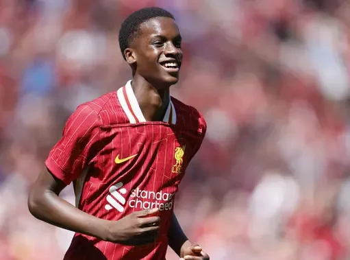 Liverpool Tolak Tawaran 30 Juta Pounds untuk Trey Nyoni