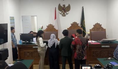 Lodewyk Pusung Tuding Dikriminalisasi dalam Sidang Praperadilan di Jaksel