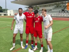 Luke Vickery Dipilih Herdman untuk Membongkar Parkir Bus Lawan