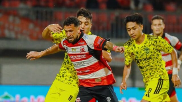 Madura-United-Bangkit-Dramatis-Kalahkan-PSIM-Yogyakarta-2-1