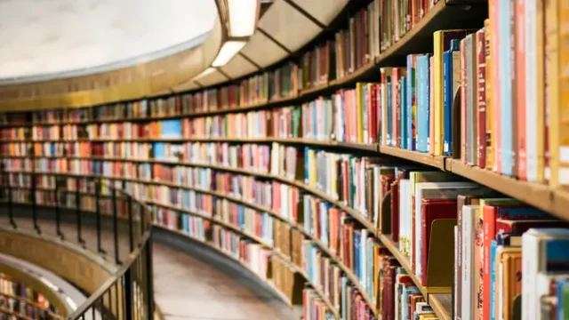 Majalah-Abad-ke-19-Dikembalikan-ke-Perpustakaan-Setelah-132-Tahun-Terlambat