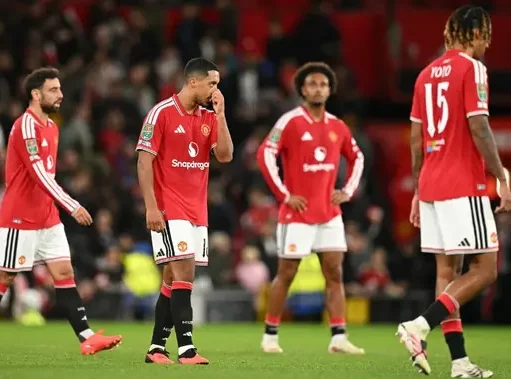 Manchester United Gagal Konversi Tembakan, Kebingungan di Lini Depan