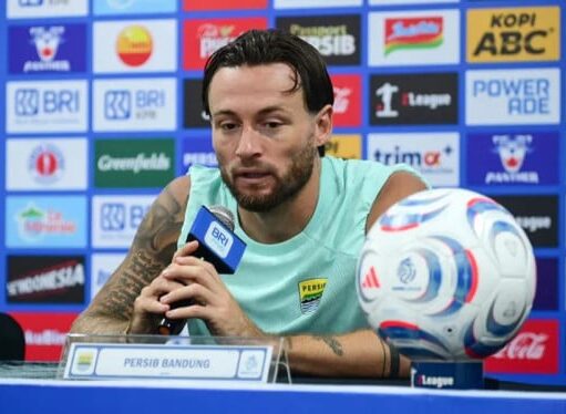 Marc Klok Fokus Hadapi Jadwal Padat Persib Usai Tak Dipanggil Timnas