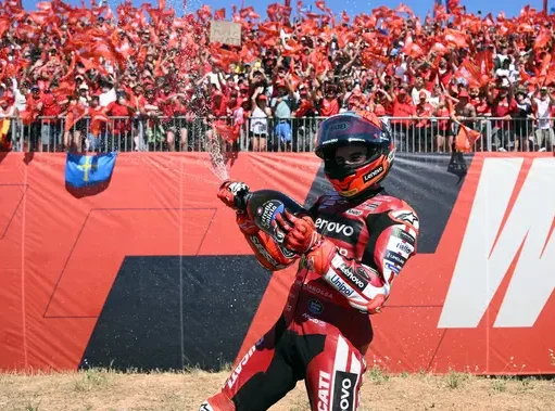 Marc Marquez Menang Sprint Race MotoGP San Marino 2026, Perkecil Jarak dari Martin
