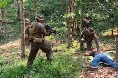 Marinir Empat Negara Latih Taktik Hutan di Lampung