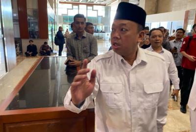 Menteri-ATRBPN-Nusron-Wahid-Mendadak-Hadiri-Rapat-Pleno-RUU-Reforma-Agraria