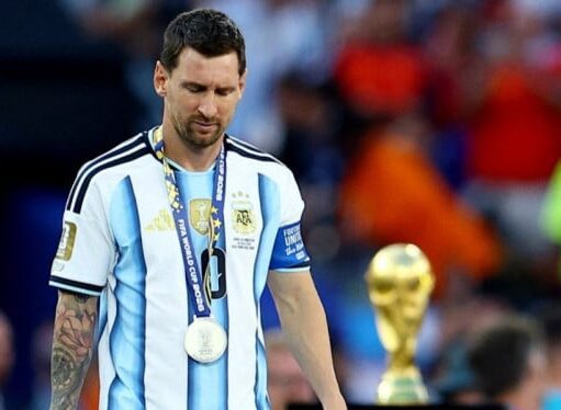 Messi Tutup Karier Internasional Setelah Perjalanan 2 Dekade Penuh Drama dan Gelar