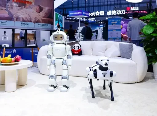 Mobo Robot AI Hadir Jadi Pendamping Rumah yang Memahami Kebiasaan Keluarga