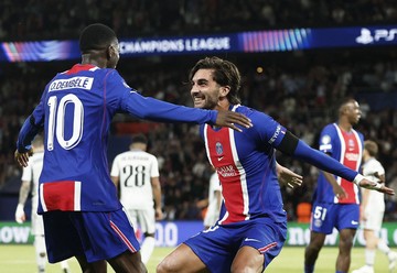 PSG Hancurkan Slovan Bratislava 6-1, Ferran Torres Hat-trick di Liga Champions