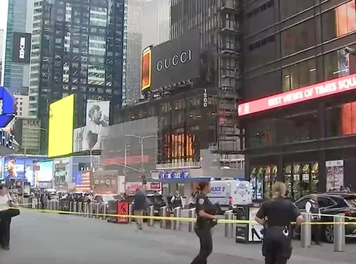 Penusukan Acak di Times Square, Pelaku Tewas Ditembak Polisi