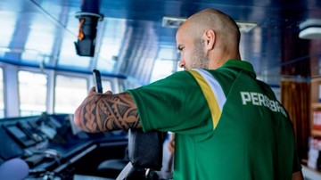 Persebaya-Pulang-Dengan-Feri-dan-Kereta-Usai-Erupsi-Krakatau-Batalkan-Penerbangan
