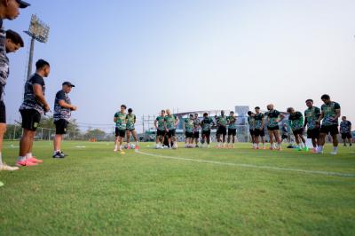 Persebaya-Uji-Kondisi-Fisik-Pemain-Jelang-Lawan-PSIM-Yogyakarta