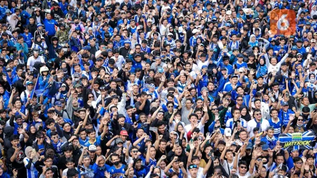 Persib-Bandung-Siap-Buka-Musim-Lawan-PSM-Loncar-Antusias-Hadapi-Bobotoh