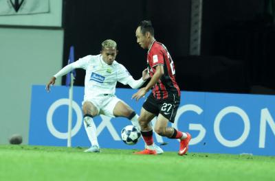 Persib-Bandung-Torehkan-Sejarah-Menang-1-0-di-Markas-FC-Seoul
