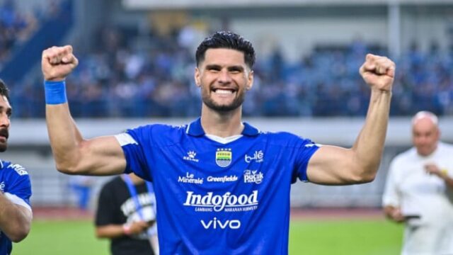 Persib-Menang-1-0-atas-FC-Seoul-Julio-Cesar-Dilarikan-ke-Rumah-Sakit