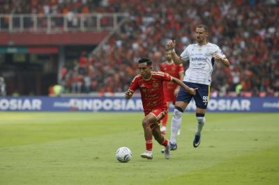 Persija-Hancurkan-Kutukan-Persib-di-Jakarta-Menang-2-1-di-SUGBK